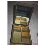 VINTAGE JEWELRY CASKET