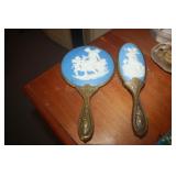 VINTAGE MIRROR BRUSH SET