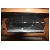 GARRAND GT250 TURNTABLE