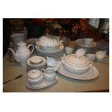 CAMELOT CHINA GRACIOUS PATTERN