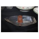 GLASS BOAT ASHTRAY
