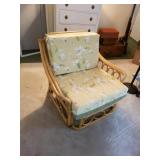VINTAGE RATTAN CHAIR