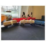 Lionel O guage train post war Engine 246 & tender, Engine 233. # 6463,6042,6076 