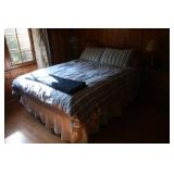 QUEEN BED
