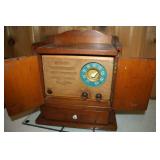 VINTAGE RADIO