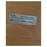 Stanley Dining room table with 2 leaves and 6 chairs