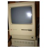 VINTAGE APPLE COMPUTERS 