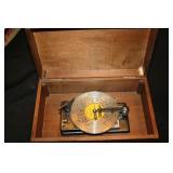 VINTAGE MUSIC BOX