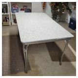 1950’s Formica kitchen table with 1 leaf