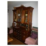 NICE CHINA HUTCH