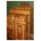 REPRODUCTION WOOTEN  DESK