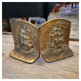 VINTAGE BOOKENDS