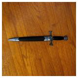 Knotted Celtic Dagger with Sheath