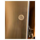 GE 19.2 CU. FT. Top-Freezer Refrigerator - Stainless steel