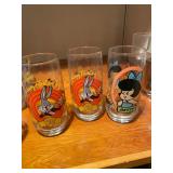 Vintage Happy birthday Bugs 50thth Anniversary drinking glasses & 1986 pizza hut the flintstone kids