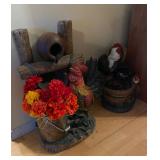 Rooster decorative statue or figurine