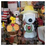 Gardening Snoopy & Woodstock Salt & Pepper shakers from cracker Barrel