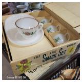 8-piece vintage Anchor Hocking Anniversary Rose snack set in its original box. 