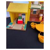 Vintage Fisher - Price Little People Play Family House - set includes people & various furniture pie