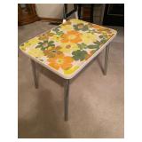 Kids Table - Love the colors