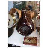 PINCHED BOTTLES WITH SPORT MOTIFF