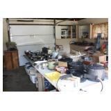 LOADS OF KITCHEN WARE