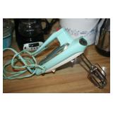 RETRO HAND MIXER