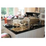 LOTS OF KITCHEN WARE