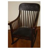 VINTAGE ROCKING CHAIR