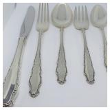 Lot 39 VINTAGE 5PC REED+BARTON ENGLISH PROVINCIAL STERLING SILVER PLACE SETTING