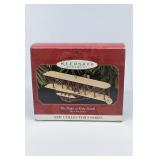 LOT 45 1997 HALLMARK KEEPSAKE THE FLIGHT AT KITTY HAWK PLANE SKY