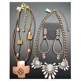 Newer statement costume jewelry, final clearance priced at 2/3 off all weekend! Buy it now!