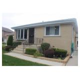 Norridge Estate Sale - Vintage Furniture & Home Decor, Useful Household Items, Great Jewelry