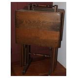 Vintage Set of 4 Walnut Stained TV Trays with Carrier Vintage Set of 4 Walnut Stained TV Trays with Carrier