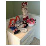 Furniture! Art Supplies! Collectables! A Mercury Sable!!!