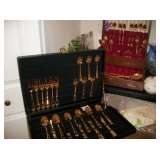 LG. GOLD FLATWARE SET