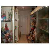 HALL OF DOLLS & TEDDIES
