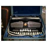 1 OF 3 ACCORDIONS