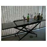 FOLDING BAR/SERVER ON CASTORS