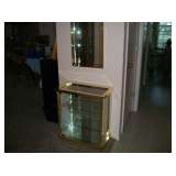 SHOWCASE & MIRROR
