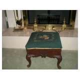 VICTORIAN FOOT STOOL