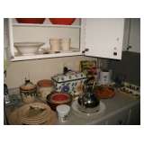 LIKE NEW KITCHEN ITEMS