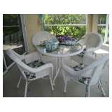 WICKER TABLE & 4 CHAIRS