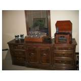 HERITAGE DRESSER