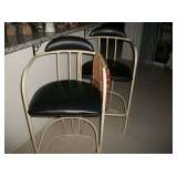 2 BAR STOOLS