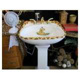 EVERYTHING & THE BATHROOM SINK