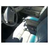 CLEAN LEATHER INTERIOR