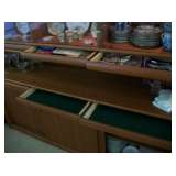6 SECRET DRAWERS