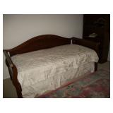 TRUNDLE BED