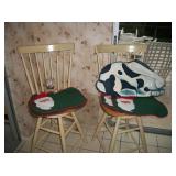 2 SWIVEL BAR STOOLS
